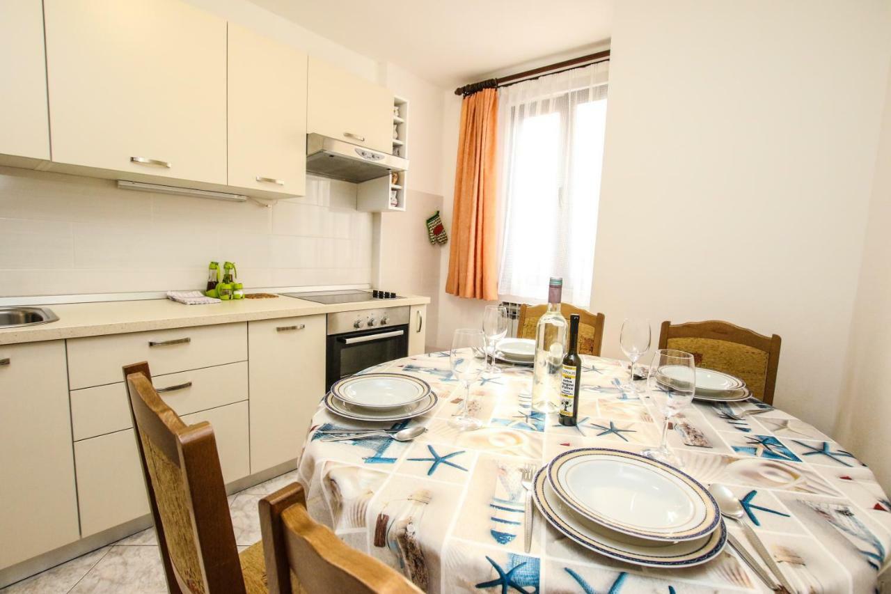 Carolina 4 Seasons Apartman *
