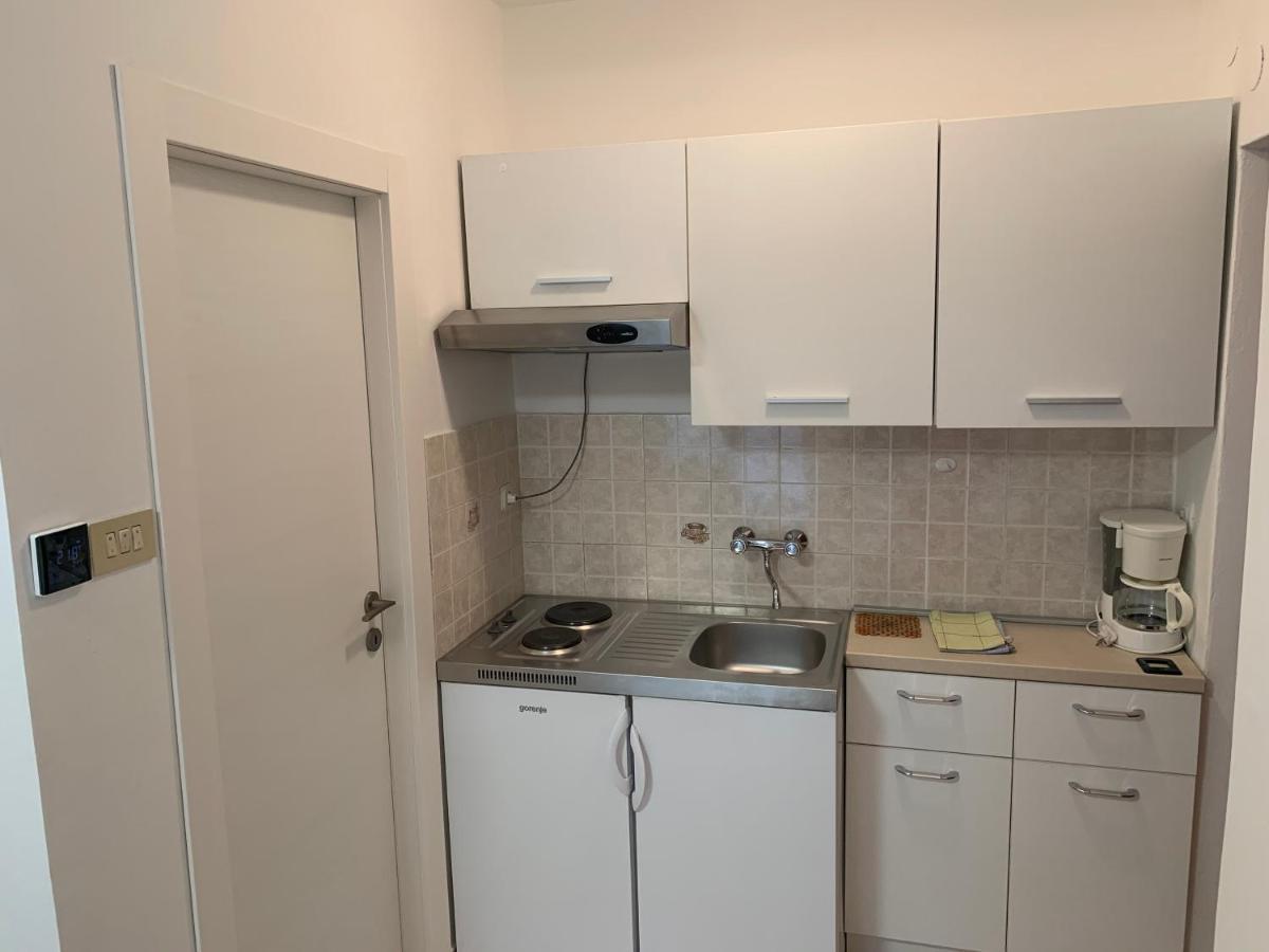 Apartman Carolina 4 Seasons